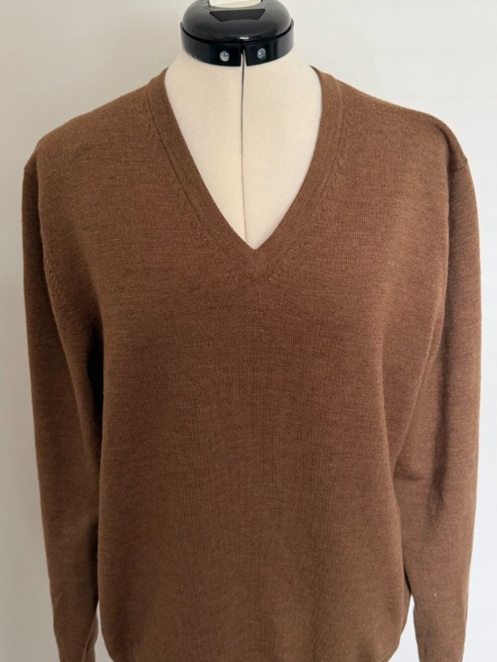 Brooks Brothers Mens Merino Wool V-Neck Sweater Tan Taupe sire M